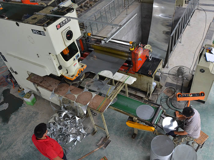 Circle aluminum sign blanks production line Circle aluminum sign blanks production line
